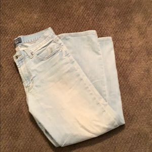 Lucky Brand relaxed jeans size 32x32.